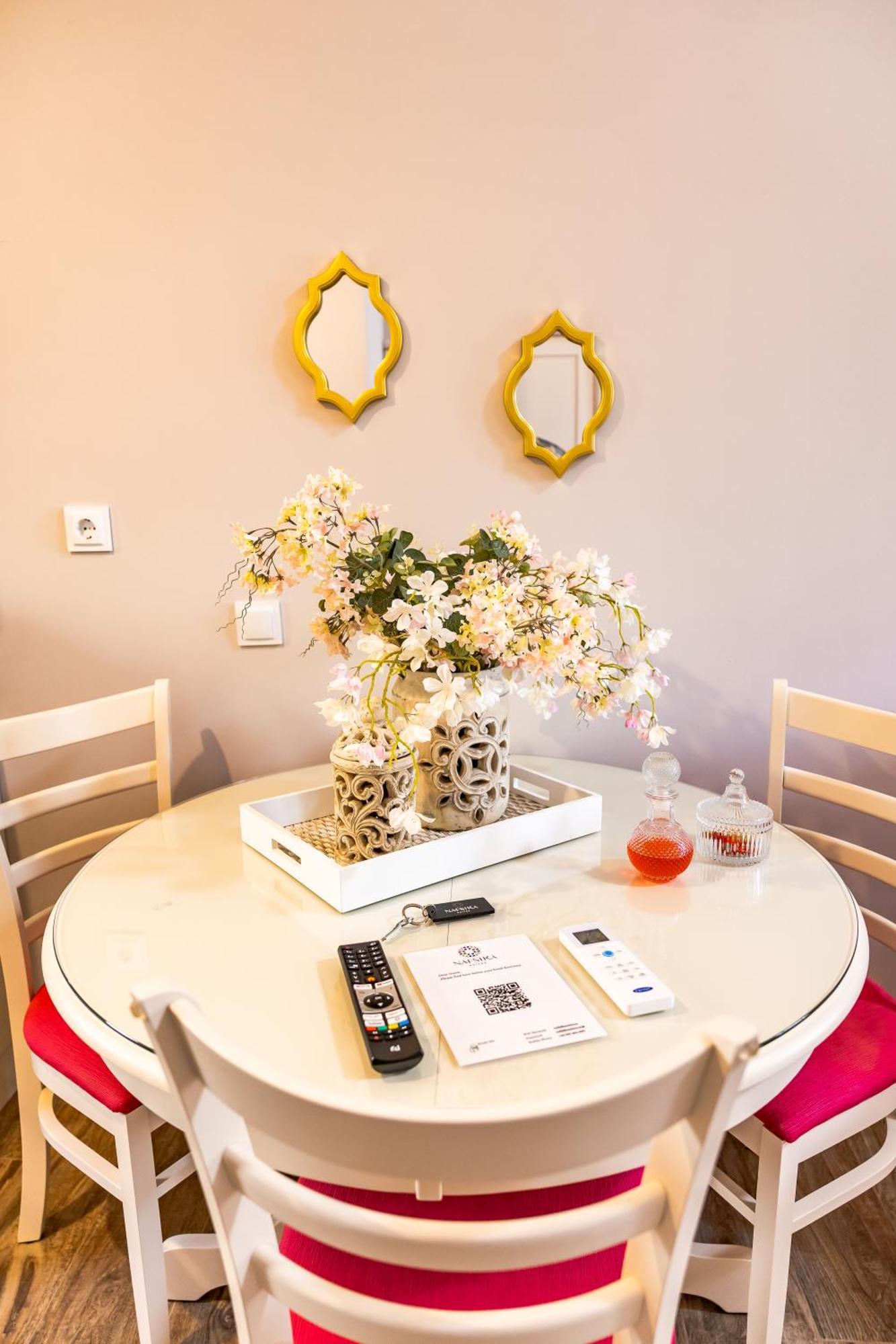 Nafsika Suites (Adults Only) Nea Moudania Eksteriør billede